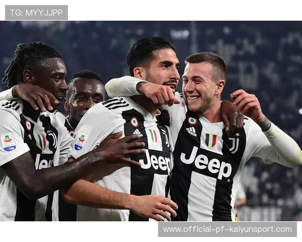 尤文伊令底线突破后横敲助攻令人惊叹，足球艺术的完美展现